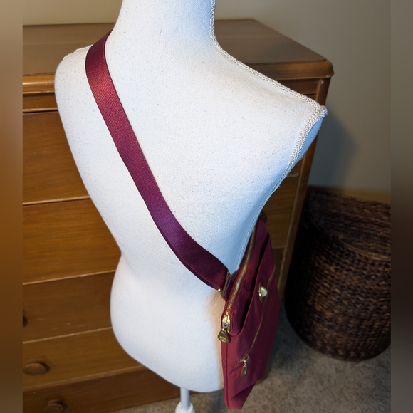 Maroon Baggalini Crossbody Tote Travel Bag Purse Gold Embellished - Picture 9 of 14